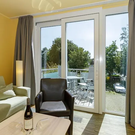 Strandleben Pur, Weniger Als 100m Zum * Ostseebad Kühlungsborn